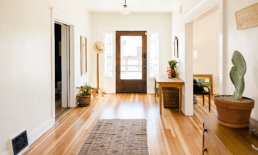  Painting Your Home's Interior? Here's How to Pick the Perfect Color for Your Space!